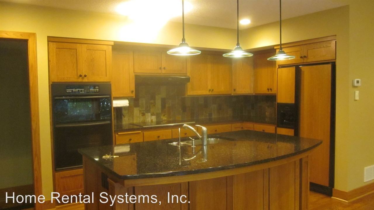 6363 Baycliffe Rd - Photo 3 of 7