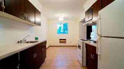 1953 1 Ave W - Photo 2 of 6