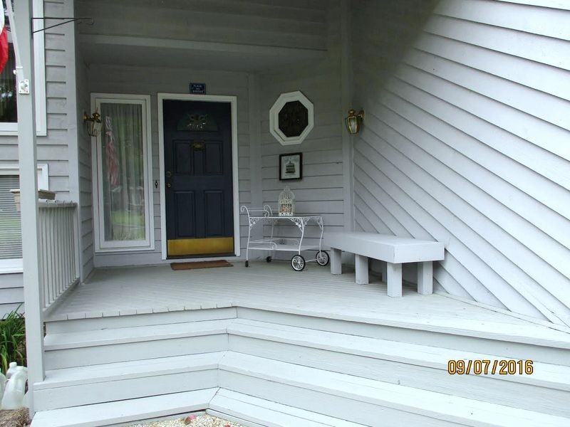 1117 Basil Dr - Photo 3 of 22