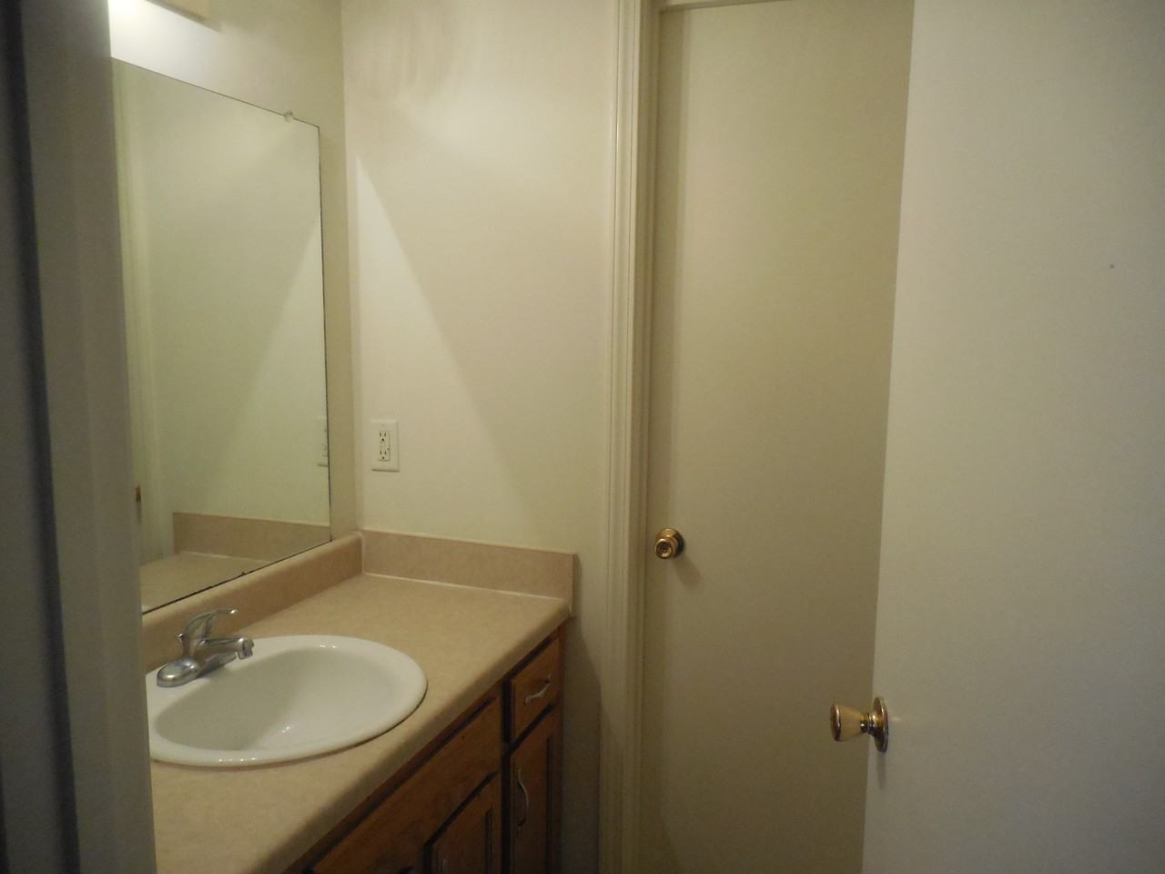 Jack Miller Apartments - Photo 3 of 20