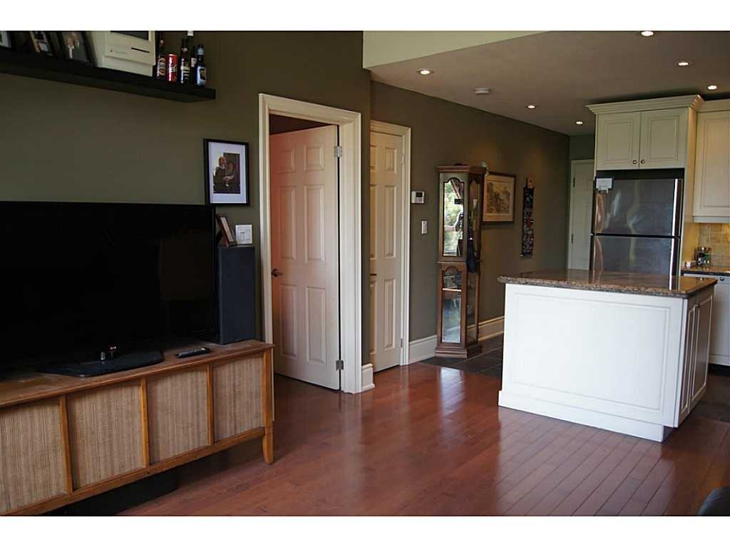 283 King Street East - Photo 6 of 8