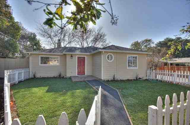 232 Green Street - Photo 2 of 7