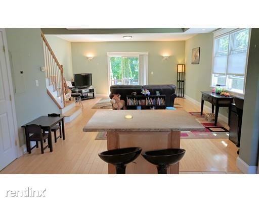 92 Arcadia St #B1 - Photo 2 of 18