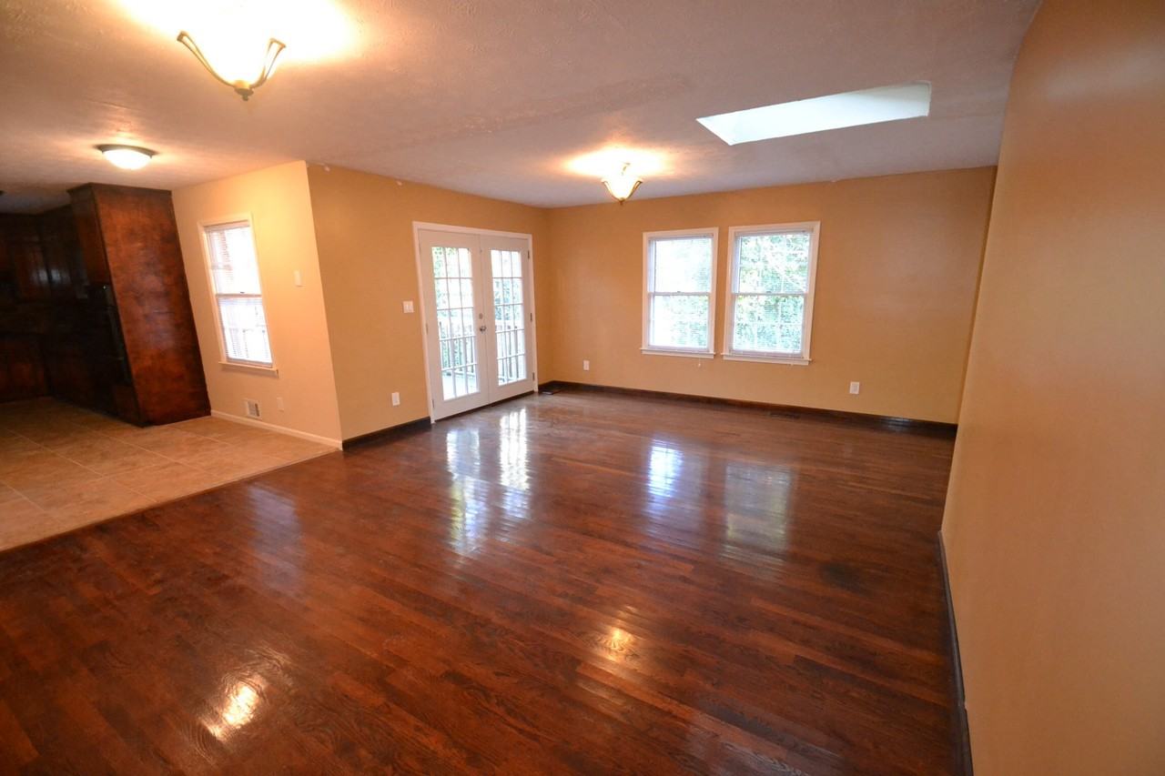 2328 Omaha Rd SW - Photo 2 of 3