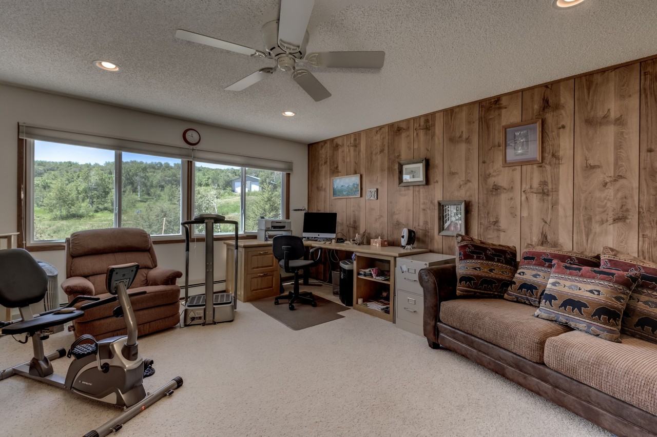 27841 Whitecotton Ln - Photo 3 of 22