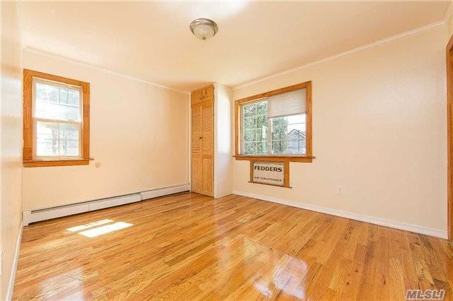 145-68 221st St - Photo 3 of 13