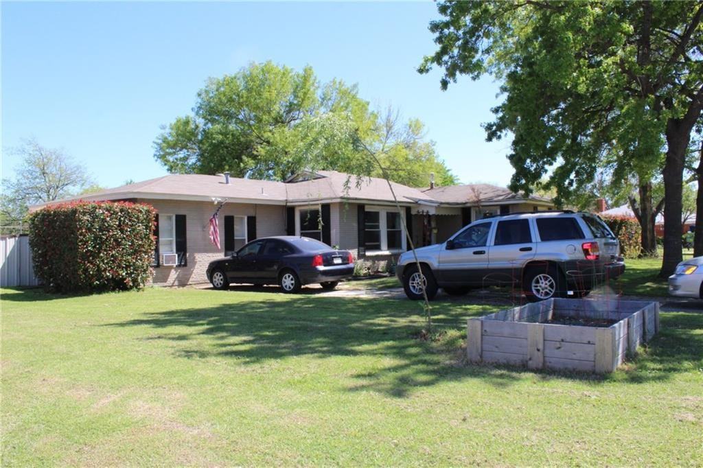 1201 Wade Hampton St - Photo 2 of 24