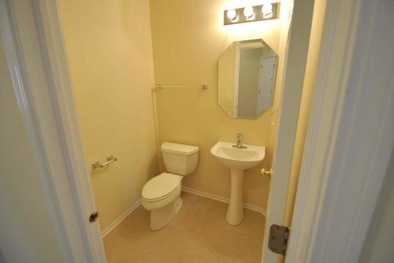 2700 Fairfax Ln - Photo 3 of 13