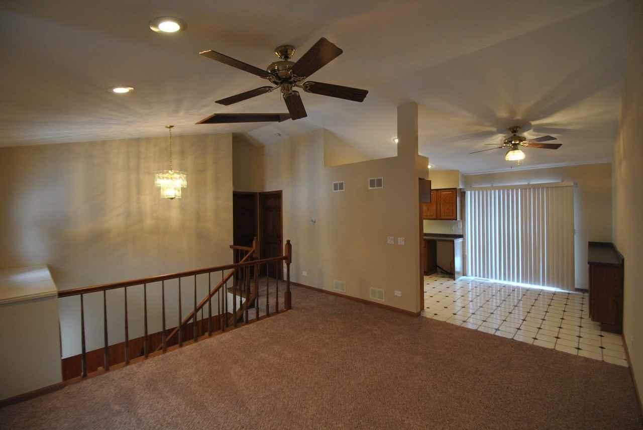 21587 W Birch St - Photo 2 of 10