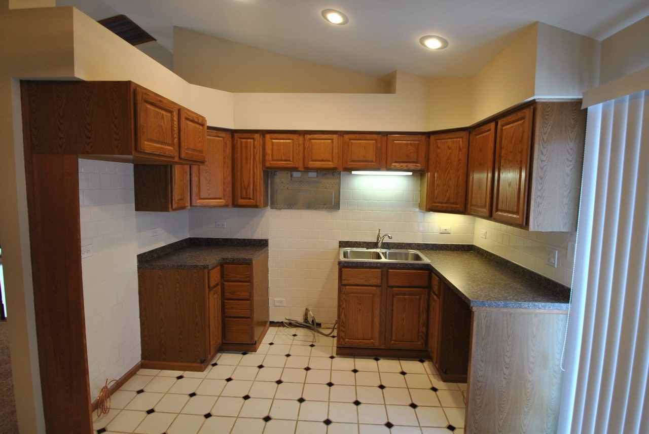 21587 W Birch St - Photo 3 of 10