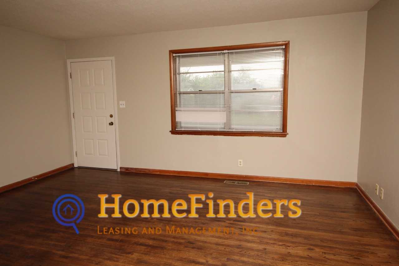 2183 S 106th E Ave - Photo 2 of 11