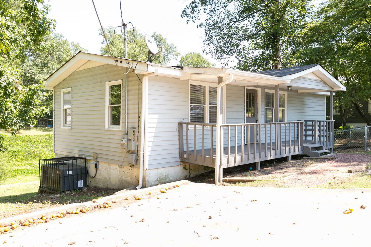 3265 Cherry Ave - Photo 3 of 19