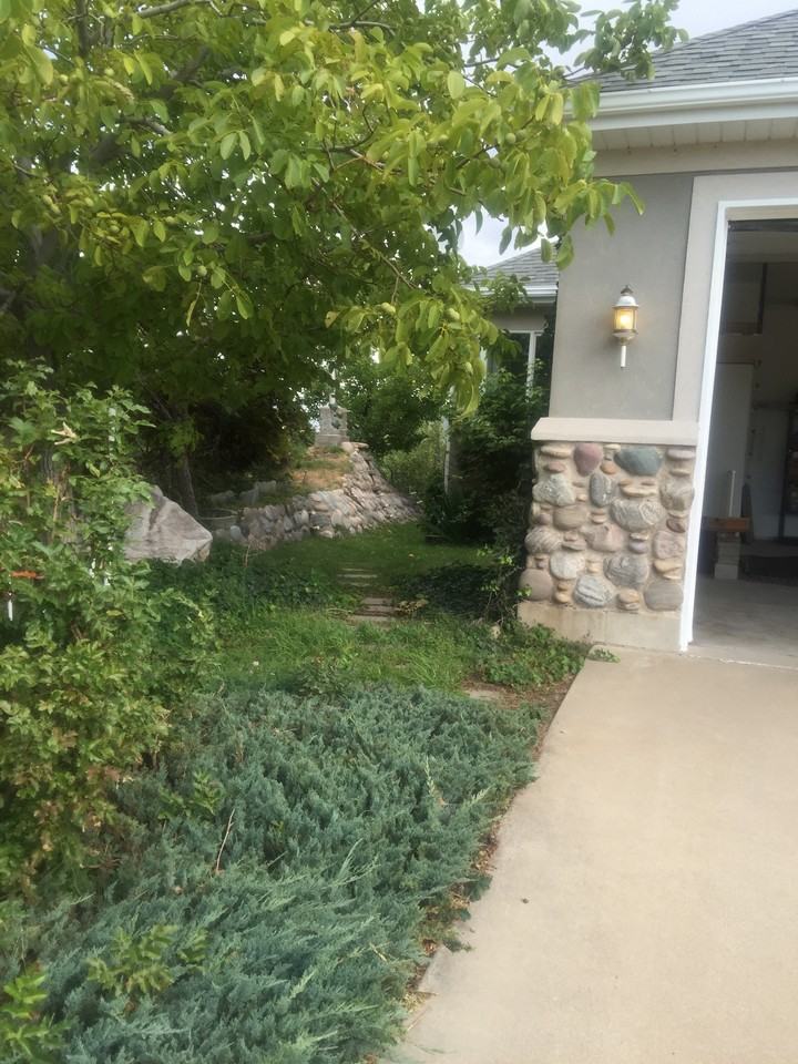 3784 N 2675 E - Photo 3 of 25