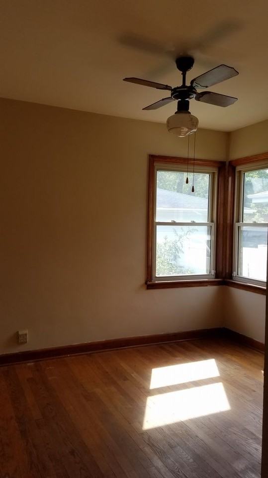 4101 W Kiehnau Ave - Photo 2 of 6