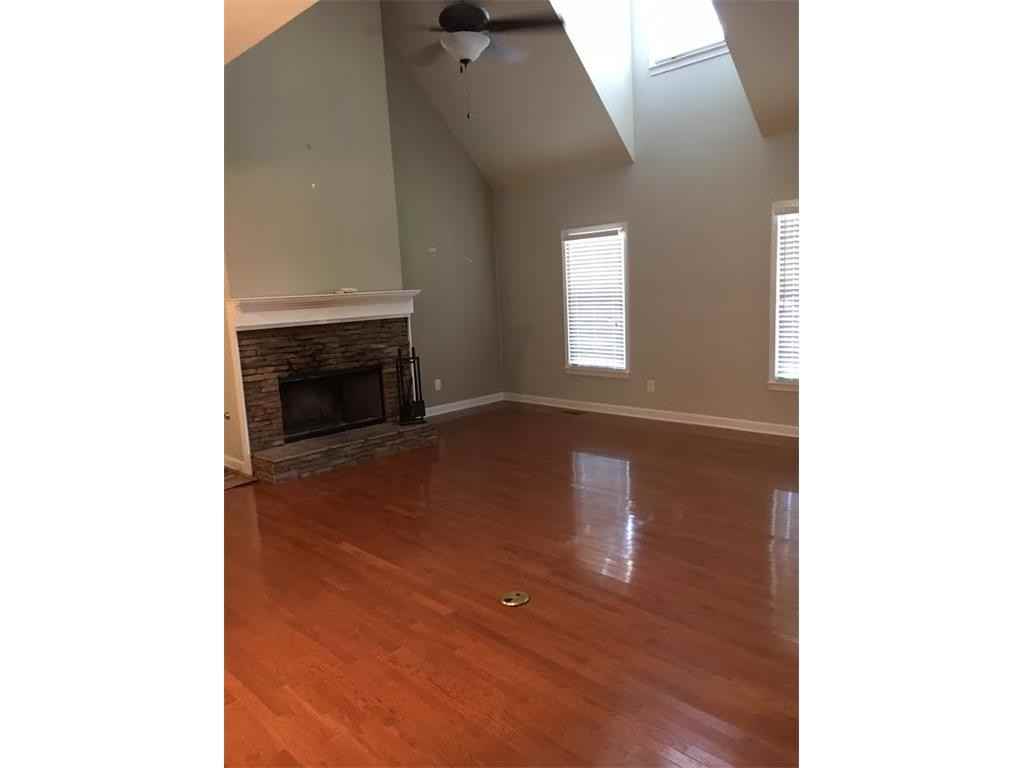 302 Oakwind Way - Photo 2 of 24