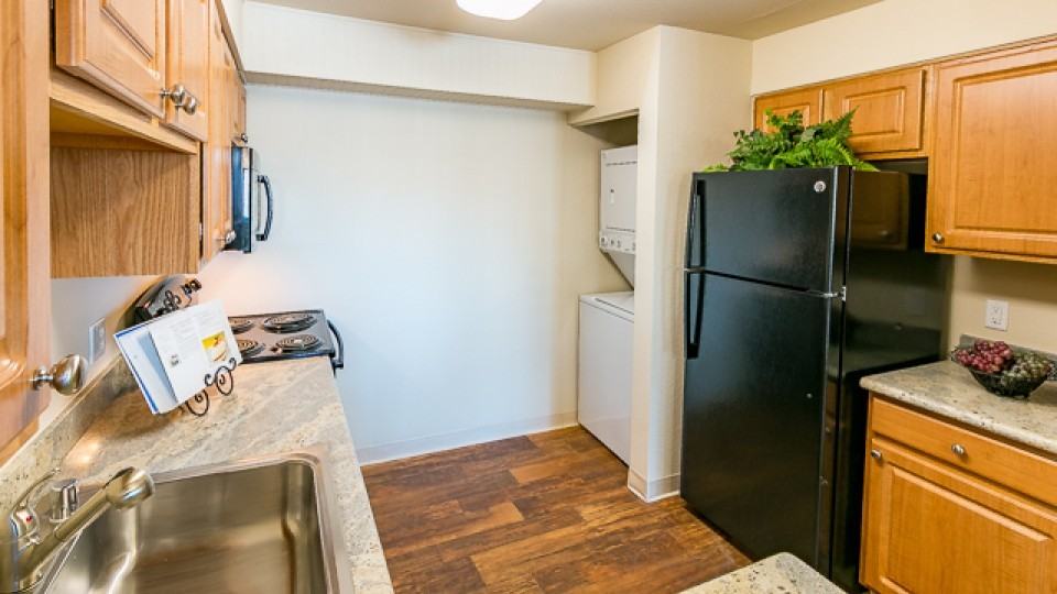 Silver Cliff Apartment Homes - Photo 3 of 12