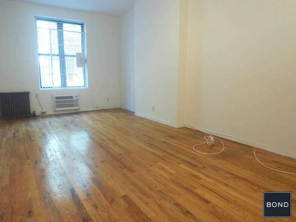 Lexington Ave & E 90th St