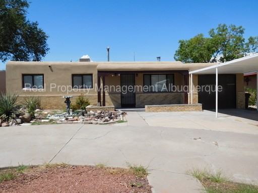 929 Dakota St SE - Photo 2 of 19