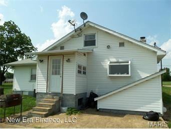 1041 Griffith St - Photo 2 of 7