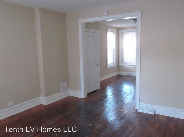 23 S Poplar St - Photo 2 of 16