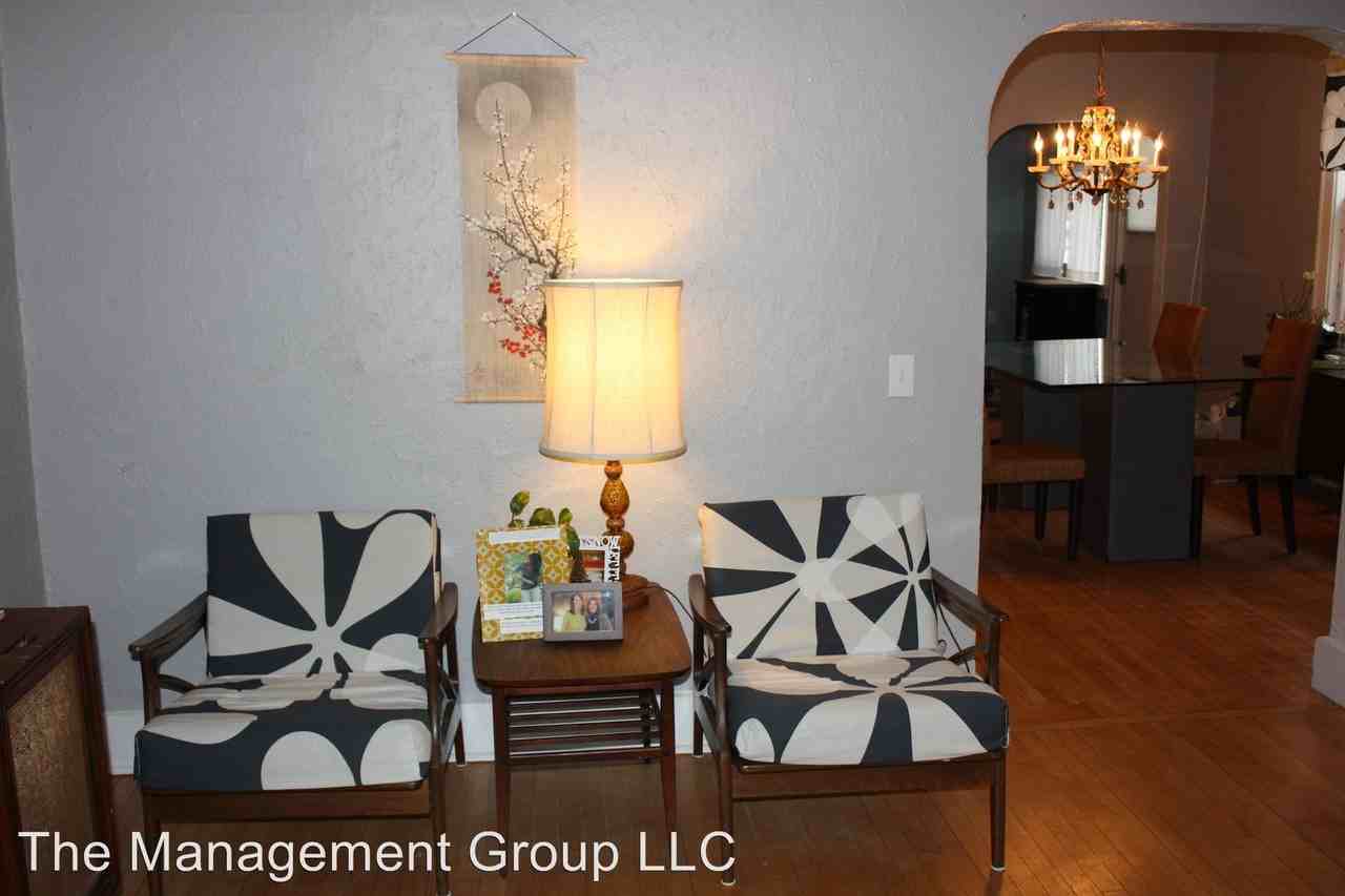 826 E Brady St - Photo 2 of 15