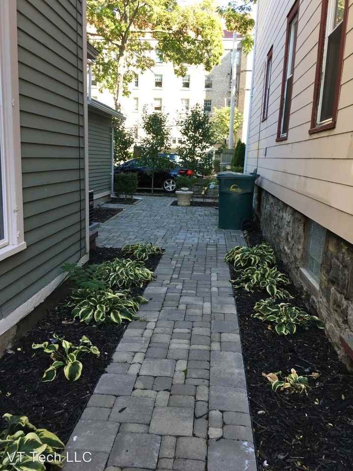 392 Alexander St - Photo 2 of 30