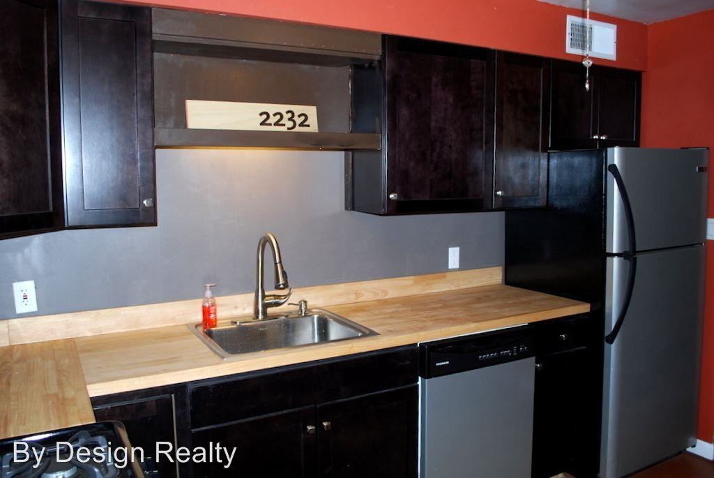 2232 E 17th St - Photo 2 of 26