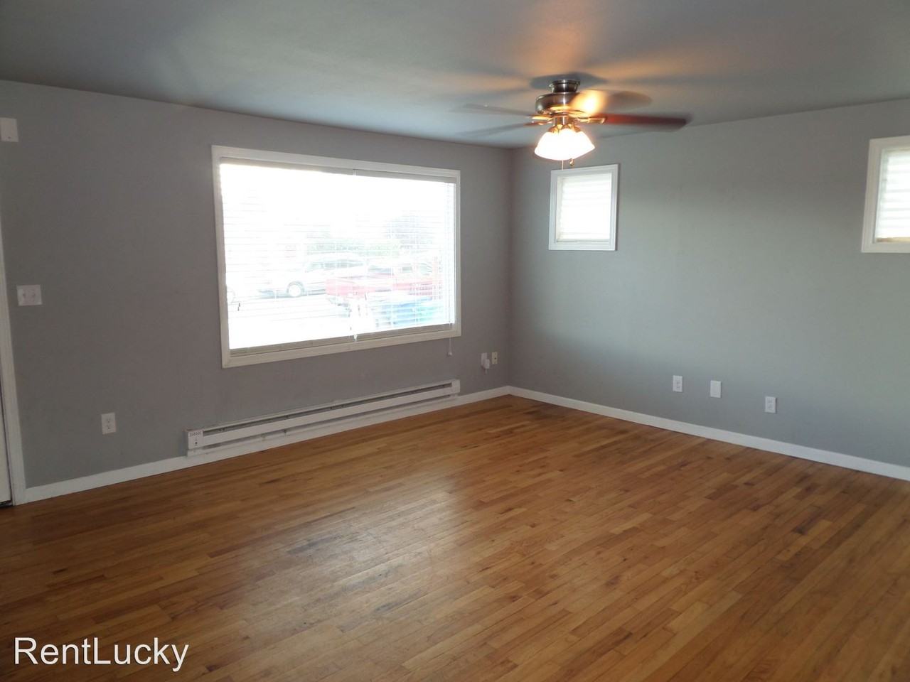 13543 35th Ave S - Photo 3 of 15