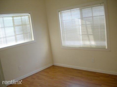 210 W 23rd St - Photo 2 of 3