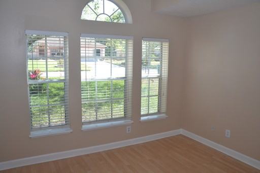 222 Hanging Moss Rd - Photo 2 of 13