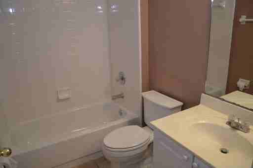 222 Hanging Moss Rd - Photo 3 of 13