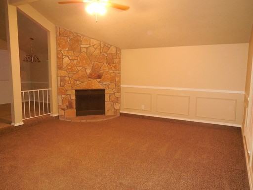 521 Mockingbird Dr - Photo 3 of 21