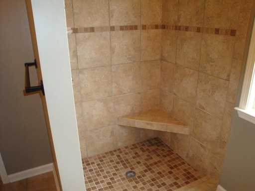 243 Veritas Dr - Photo 3 of 5