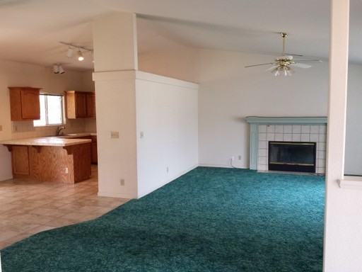 6398 Oxbow St - Photo 3 of 20