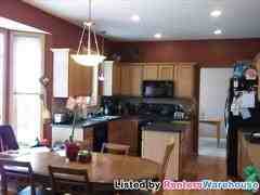 627 NE Elm St - Photo 2 of 15