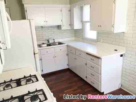 138 S 81st St - Photo 3 of 20