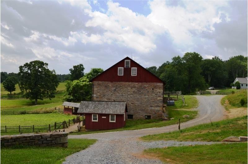 12723 Harpers Ferry Rd - Photo 2 of 19