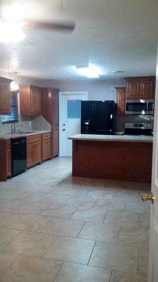 2807 W Boston Ave - Photo 2 of 16