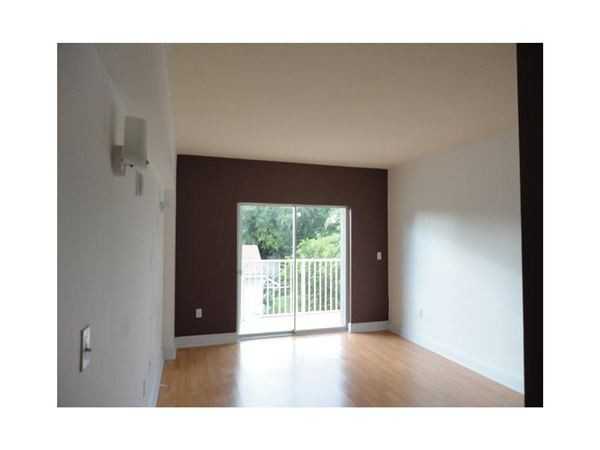 RIVER BREEZE - Photo 3 of 4