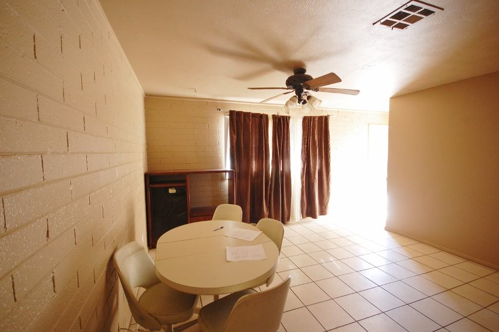 1321 N. 48th Place - Photo 2 of 10