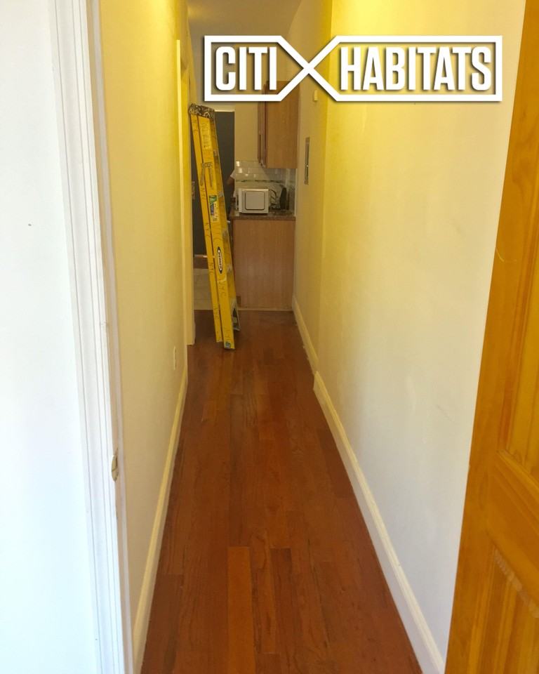 320 E 109th St #18 - Photo 2 of 5