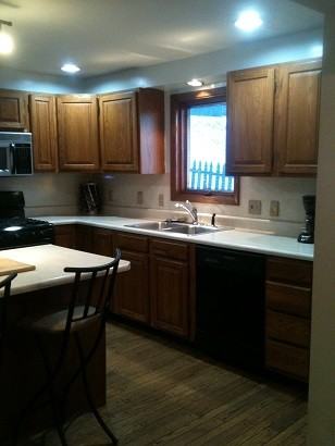 193 Elm St - Photo 3 of 10