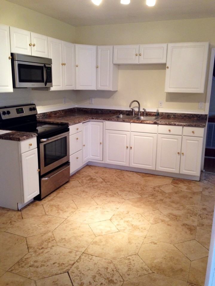 1124 27th St - Photo 3 of 13