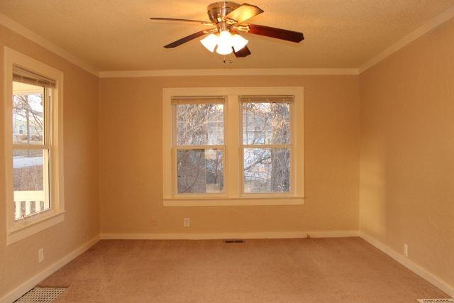 621 N Lakeview Ave - Photo 2 of 6