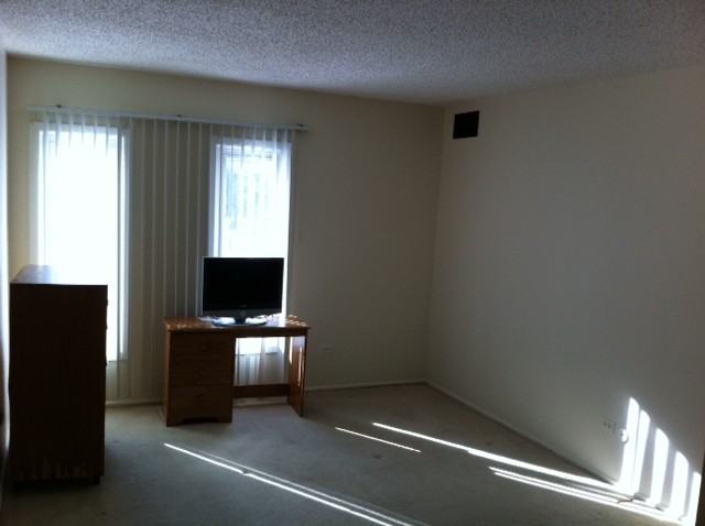 1575 Sandpebble Dr - Photo 3 of 9