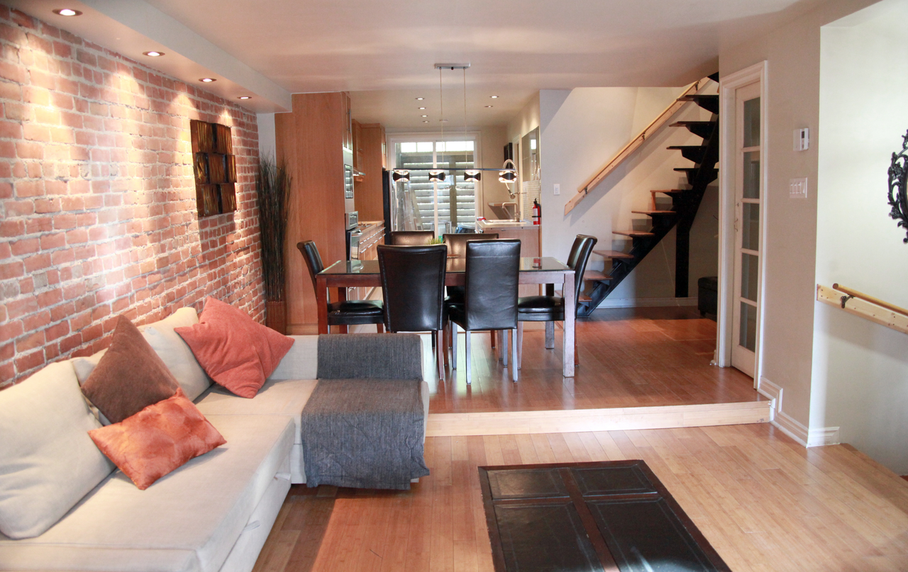 4047 Rue Cartier - Photo 3 of 16