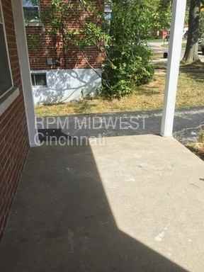 2646 Vanderen Dr - Photo 2 of 15