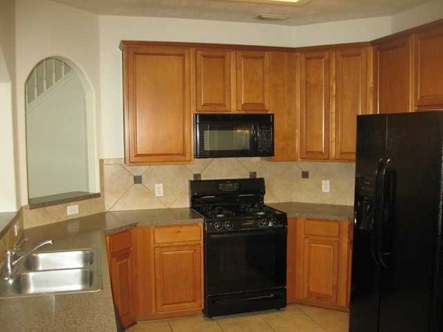 9226 Hidden Lake East - Photo 3 of 10