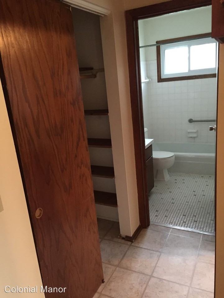 5475 Main St NE - Photo 3 of 4