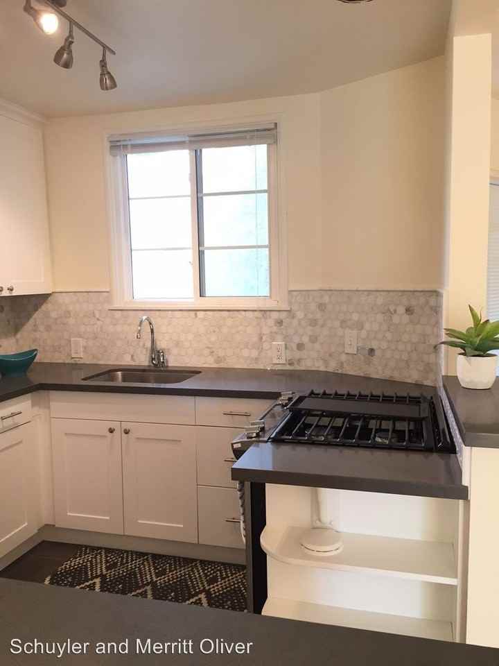 5928 Broadway - Photo 3 of 10